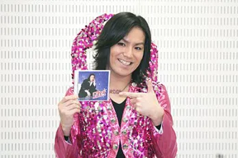 「まだ“ドッキリ”じゃないかと疑ってます…」狩野英孝が“50TA”としてCDデビュー!