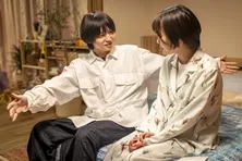 伊野尾慧“幹太”、ヤキモチ焼く伊原六花“なつめ”をハグする姿にキュンキュン「あまりにもめろ夫」とトレンド入り＜パラレル夫婦＞