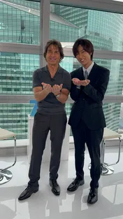 <ZIP!>Snow Man阿部亮平がトム・クルーズにインタビュー トムが大好きなジブリ宮崎駿監督デザインの大時計へ案内も