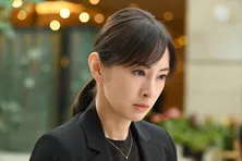 北川景子“紘海”、一色香澄“美海”が大森南朋“旭”と接近しそうだと知り慌てて走り出す<あなたを奪ったその日から>