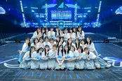 日向坂46が単独ライブ・BRAND NEW LIVE 2025 「OVER THE RAINBOW」を行った