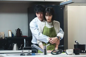 松井愛莉“まき”の妊娠が発覚するも、そっけない大貫勇輔“山手”の対応に不安が募る<子宮恋愛>