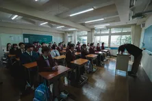 広瀬アリス“静”が生徒の前で自分に説教をしたシーンに「泣ける」「良い先生だよ」と反響<なんで私が神説教>