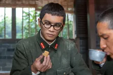 <明日のあんぱん>北村匠海“嵩”は乾パンを食べながら朝田パンを思い出す