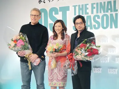 「LOST ファイナル・シーズン」のイベントに出席したのカールトン・キューズ氏、真田広之、杉山愛（左から）