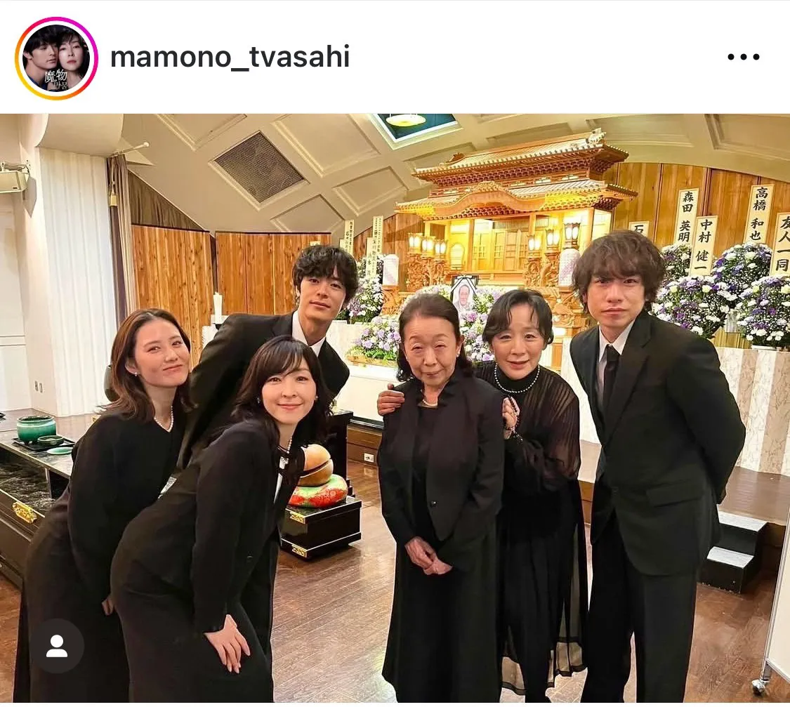 麻生久美子＆塩野瑛久もにっこり…キムチチゲぶっかけ前の仲良し集合ショット