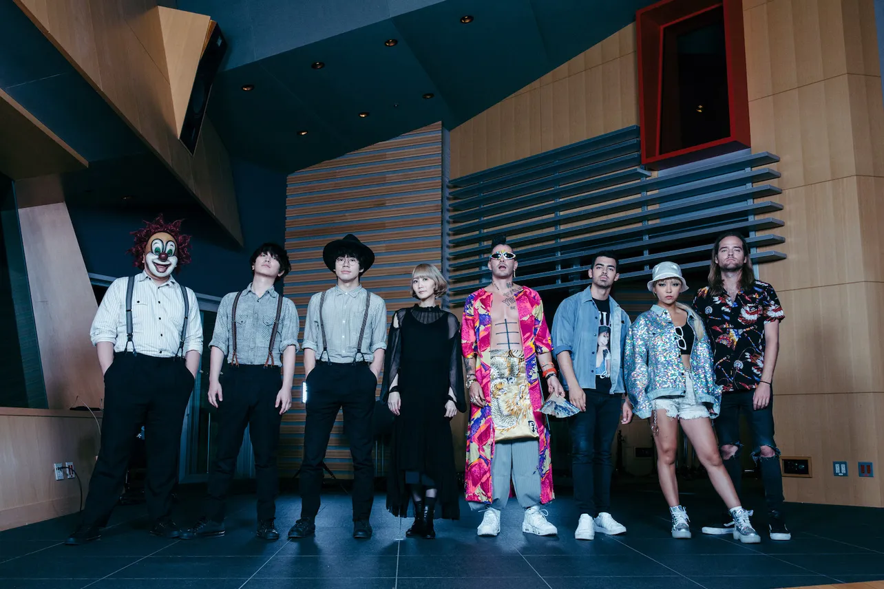 【写真を見る】DNCE × End of the World (SEKAI NO OWARI)が話題のコラボ曲をテレビ初披露！