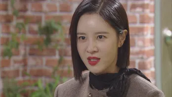 ハン・ジワン“ヒジェ”が“ジュギョン”だと確信するソン・ソンユン“ジャクリーン” 緊迫の直接対決<優雅な帝国>