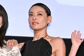 映画「海辺へ行く道」完成披露上映会舞台あいさつより
