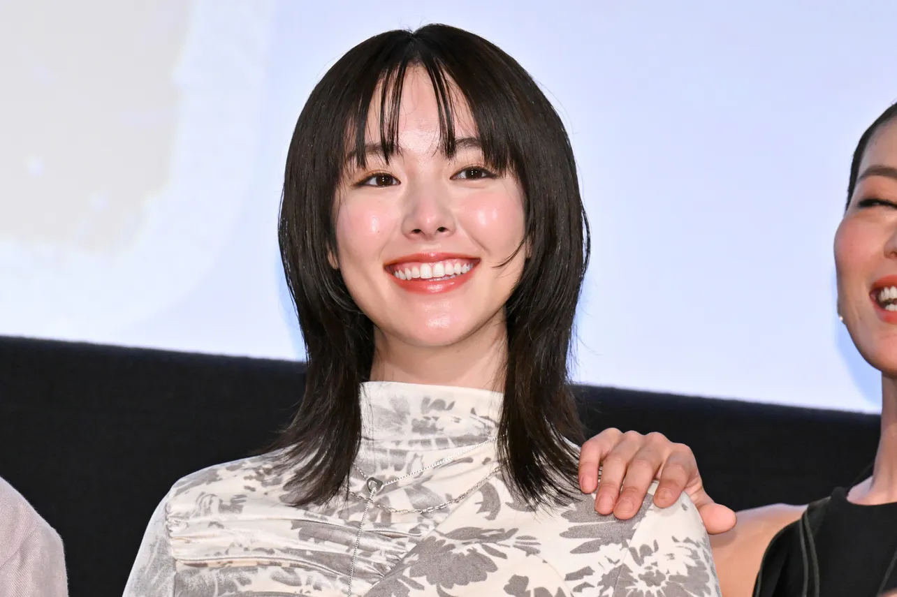 映画「海辺へ行く道」完成披露上映会舞台あいさつより