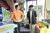 【写真】松本潤＆櫻井翔　晴れやかな笑顔の2人