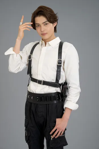 今井竜太郎「仮面ライダーゼッツ」主演に決定「胸に巻く“ゼッツドライバー”で変身できるときが一番うれしい」