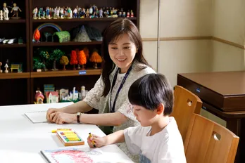 生田絵梨花“向日葵”の水曜日の謎と、林遣都“蔵田”との関係が明らかに<明日はもっと、いい日になる>