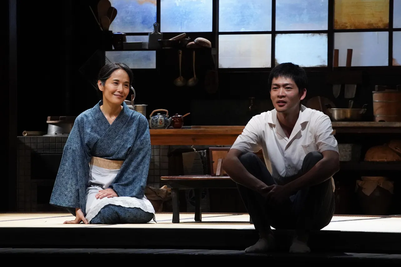 【写真】松下洸平が出演したこまつ座「母と暮せば」(2018年版)