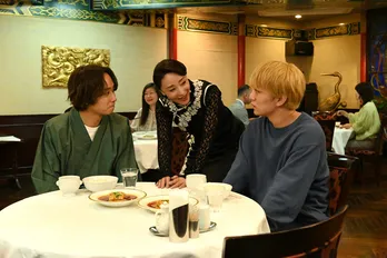 神山智洋“翔太”と中村海人“輝元”コンビ再び　「ミッドナイト屋台2〜ル・モンドゥ〜」第1話あらすじ＆場面写真公開