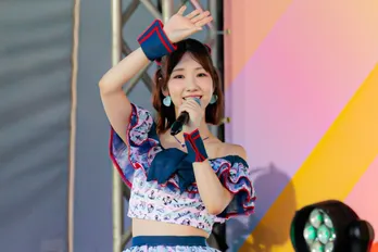 柏木由紀がTIF“初出演”でAKB48楽曲を連発「体が動く限りアイドルを続けていきたい」＜TIF2025＞