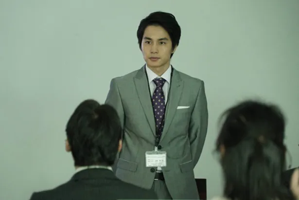 【写真を見る】広告代理店に勤める山田羽仁男を演じる中村蒼
