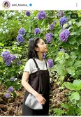 當真あみ、嵐莉菜とピースで”めぐちえ”ツーショットを公開　「Tシャツお似合いです」コメント続々＜ちはやふる−めぐり−＞
