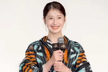 浴衣姿の松本若菜、その場で一回転のリクエストに「恥ずかしいです」と照れ笑い