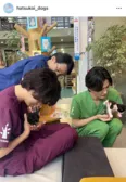  【写真】‪成田凌‬＆なだぎ武‬＆NOAが“モフモフチャージ”する様子に「猫になりたい〜」の声
