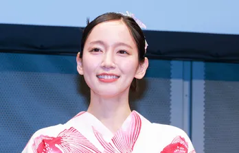 吉岡里帆、金魚柄の涼やかな浴衣姿で登場「プリップリな感じに仕上がっちゃって(笑)」台湾での撮影を回顧