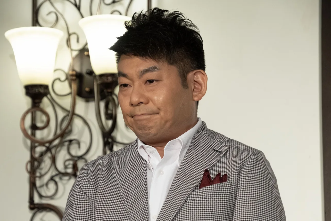 青虫役の山本高広