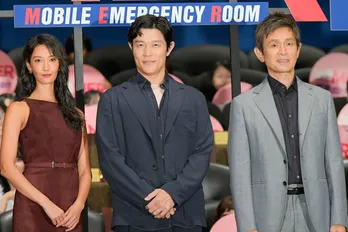 鈴木亮平、医療用語満載の長ぜりふに「散歩しながらやりました」 復唱スタイルは居場所の証明と菜々緒が明かす