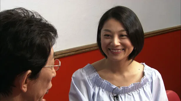 小池栄子が「トーキングフルーツ」で古舘伊知郎と対談