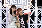 「SASUKEアイドル予選会」で優勝したukka・結城りなと応援メンバーの葵るり