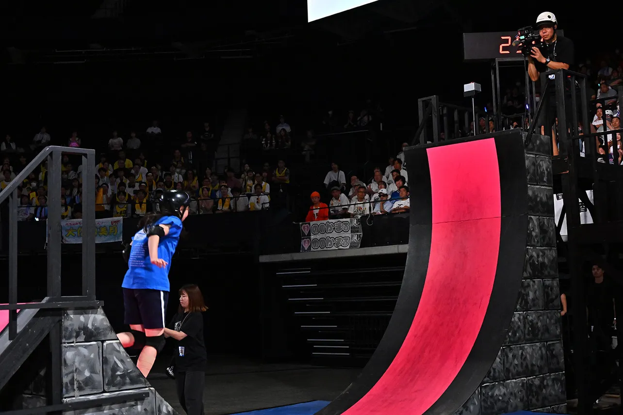 「SASUKEタイムレース」塩釜菜那(僕が見たかった青空)