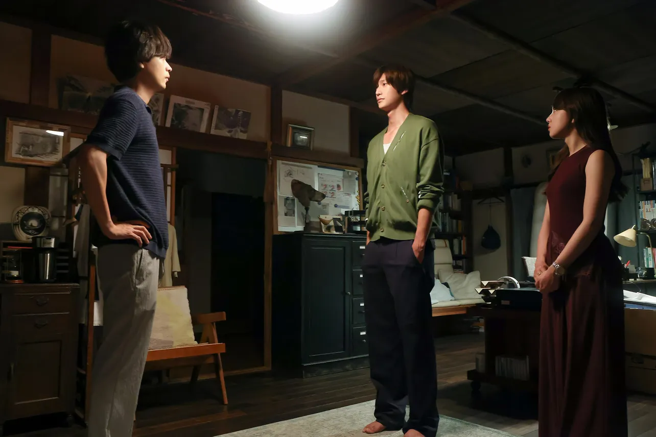 快(成田凌)とソハ(ナ・イヌ)は自宅で言い争いになり、居合わせた愛子(清原果耶)は困惑