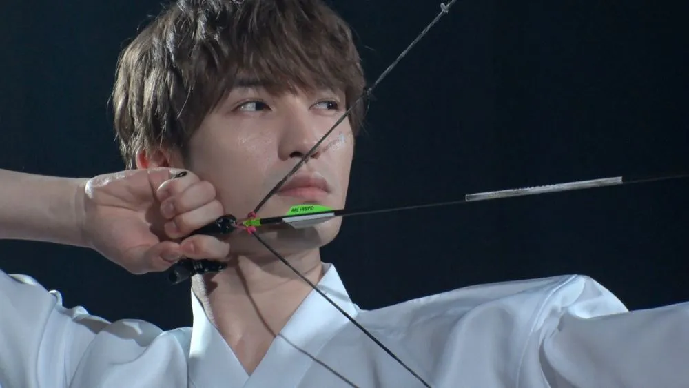 ジェシーが「神業アーチェリー」でレジェンド・古川高晴と対戦