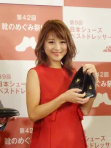 “テラハ史上No.1美女”Niki、鈴木奈々から「女が嫌いな女！」とバッサリ