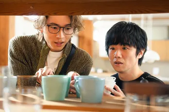 庄司浩平“慶司”がペア食器を勧め、どぎまぎする風間俊介“雀”がかわいい「慶司確信犯すぎる！」の声＜40までにしたい10のこと＞