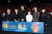 山田篤宏監督、夏川結衣、阿部寛、芦田愛菜、藤原大祐、板倉俊之(写真左より)