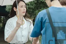 毒母・霧島れいか“美都子”に追い詰められる堀夏喜“真城”が辛い「めっちゃ無理」の声＜雨上がりの僕らについて＞