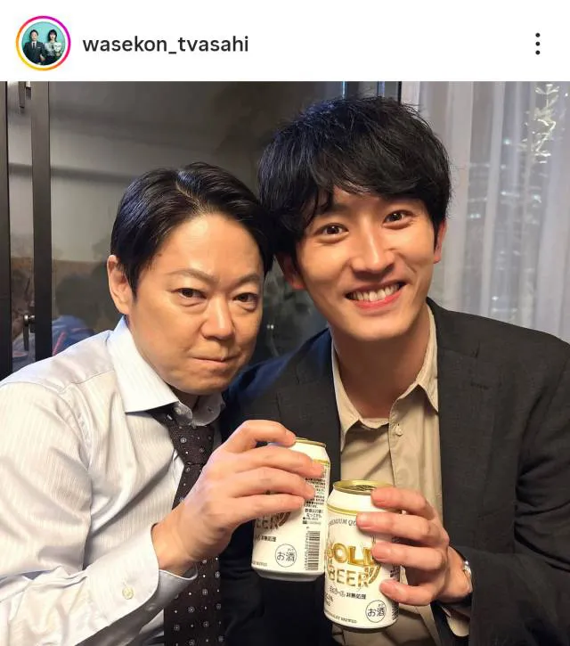 阿部サダヲ&杉野遥亮、ビールで乾杯オフショット