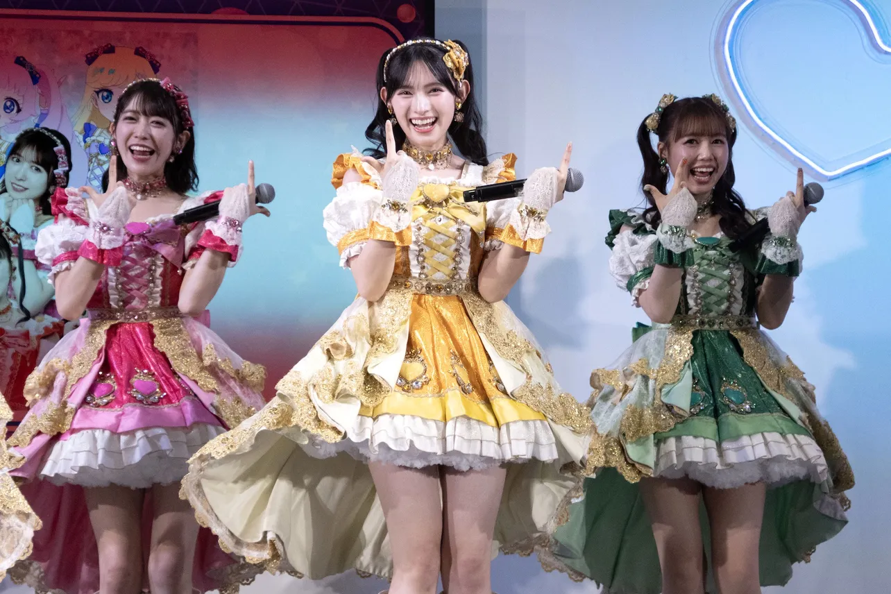 「ひみつのアイプリ」新コラボ レーション 発表会より