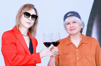YOSHIKI、奈良美智氏とのコラボワインを発表「最高傑作に仕上がっています」奈良氏のリクエストでX JAPANの名曲生演奏も