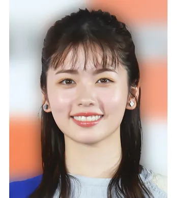 小芝風花&田中泯、2人で“内緒ポーズ”披露の仲良しオフショットに「かわいい」の声＜19番目のカルテ＞