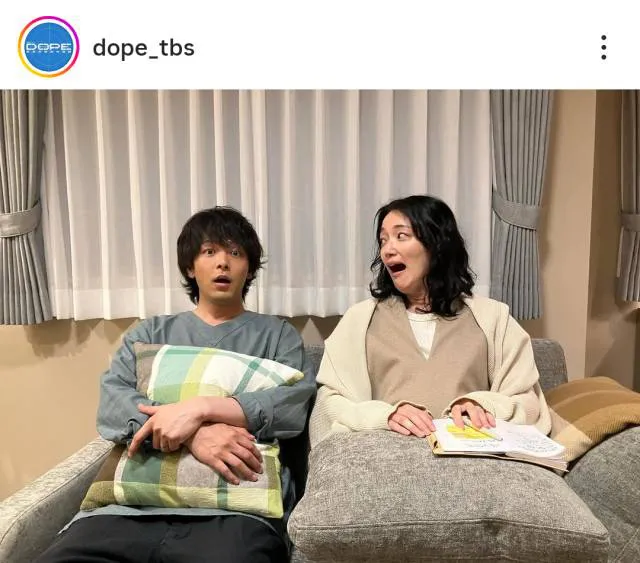 中村倫也&入山法子、ソファでくつろぐ仲良しオフショットに「かわいすぎる陣内夫婦」の声