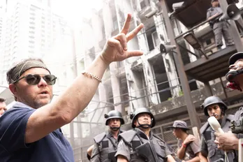 宇宙船が大都会に墜落…タイ・バンコクでのメイキング映像が解禁＜エイリアン：アース＞