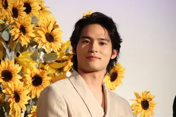 水上恒司、竜星涼にクレーム「僕がすべったみたいになってる!」息ぴったりの6段落ちに苦笑<九龍ジェネリックロマンス>