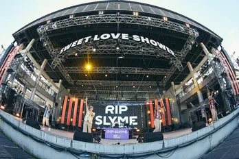 “最強布陣”で復活のRIP SLYME、新旧織り交ぜたセットで「RIP SLYME is back!」を宣言<SWEET LOVE SHOWER 2025>
