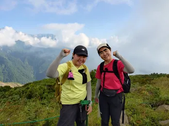 義足の少女とイモトアヤコが挑む、チャリティー登山がスタート＜24時間テレビ＞