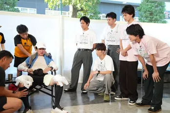 通称「横山会」メンバーが応援に駆け付け、横山裕が笑顔「ありがとうな」＜24時間テレビ＞