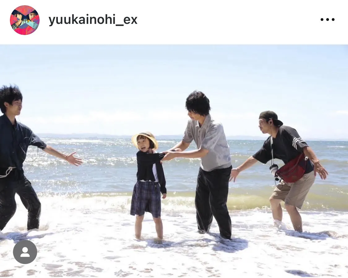 最終回目前…斎藤工、永尾柚乃をしっかり支える“パパ”オフショット