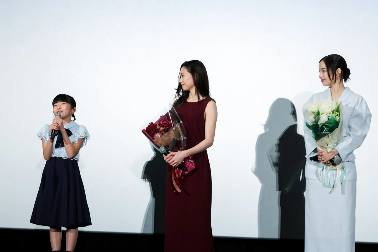 映画「遠い山なみの光」公開記念舞台あいさつより