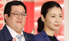 ぐんぴぃに“甘々肩もみ”…瀧内公美の意外な撮影裏に「絶対に本編じゃ見られない光景」の声<放送局占拠>