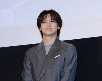 高野洸、“教え子”役の渋谷いる太＆湯田幸希と1年ぶりの再会ショットに「皆元気そう！」「めちゃ楽しみ」の声＜放課後カルテ＞